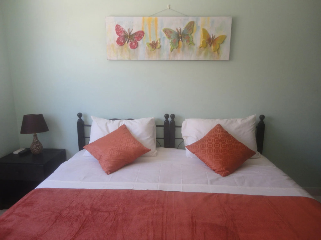 Landslake Apartments
