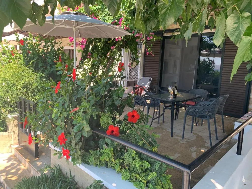 Haraki Beach House