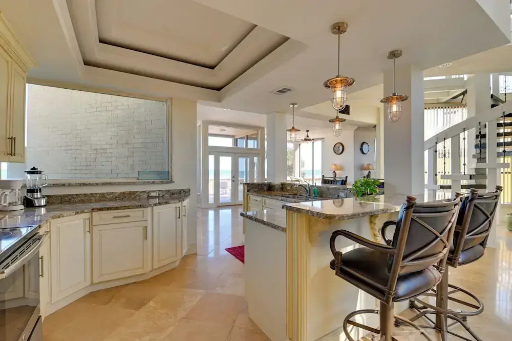 Oceanfront Escape on Wilbur Beach!