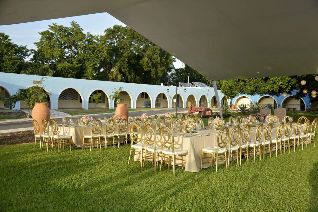 Hacienda Inn Aeropuerto
