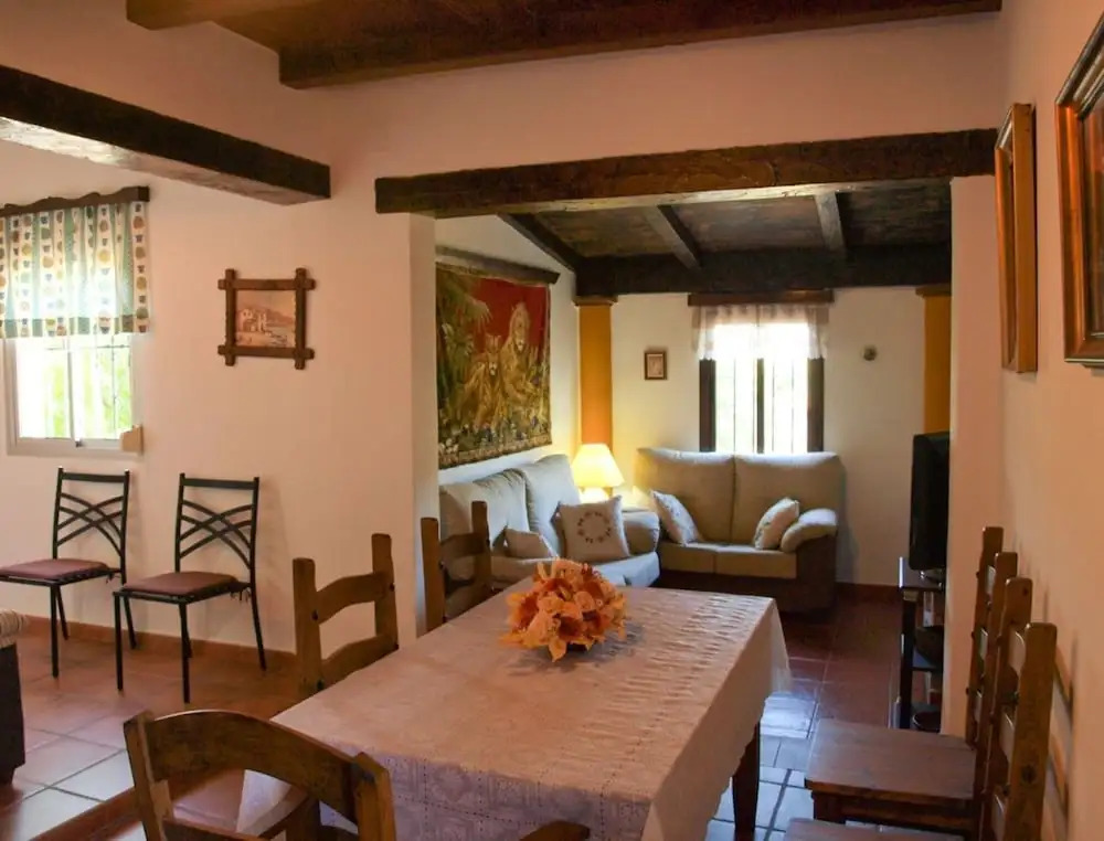 104305 House In El Gastor