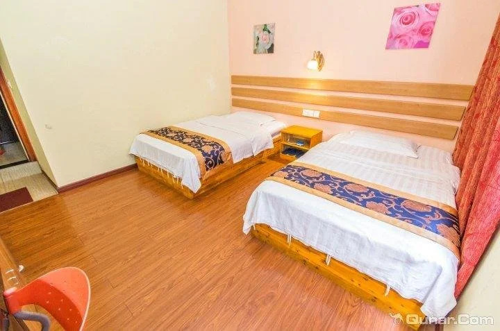 Leshan Emerald Guest House