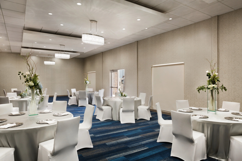 Holiday Inn Express & Suites - McAllen - Medical Center Area by IHG