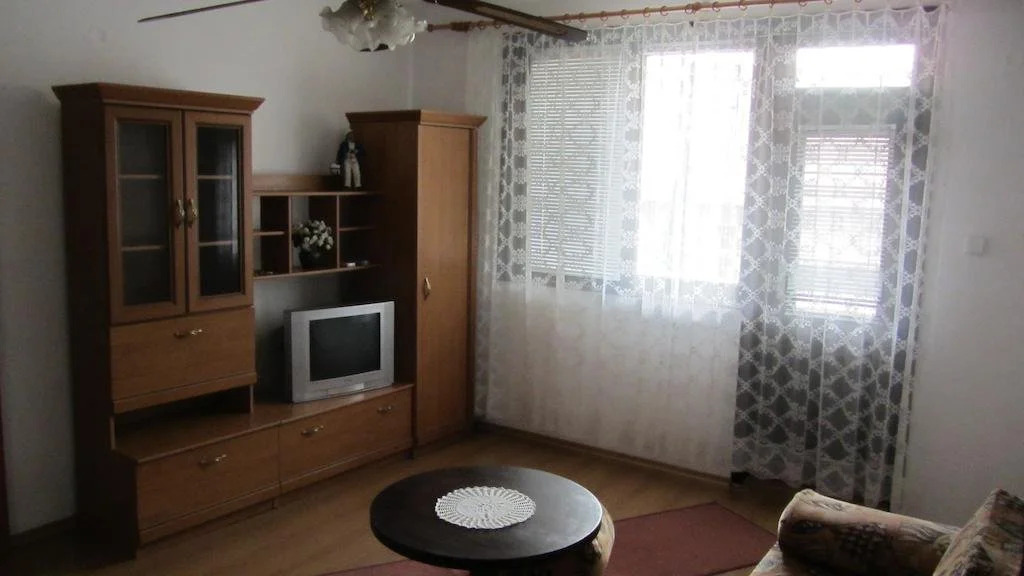 Mavrova Guest House