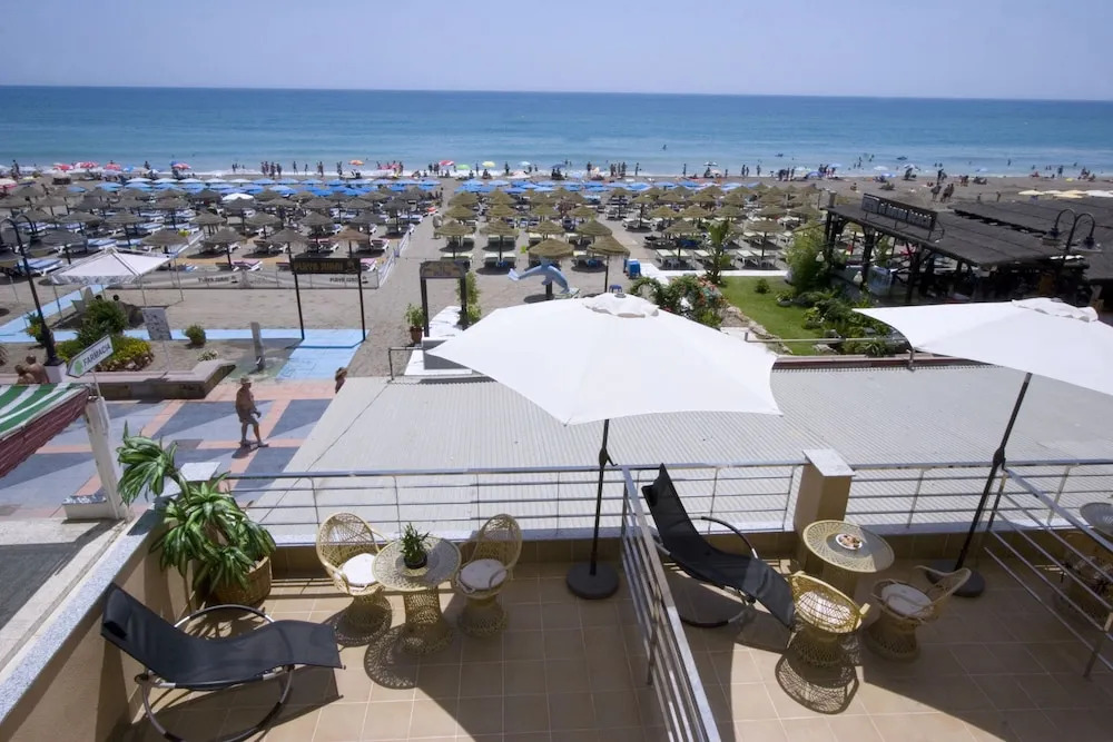 CARIHUELA BEACH