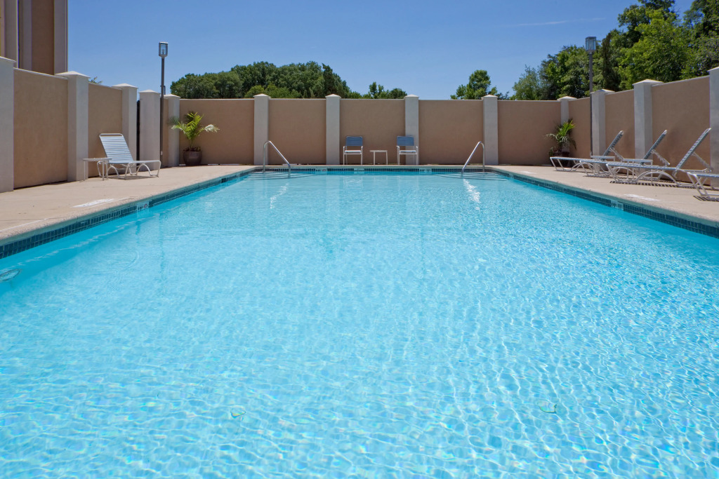 Holiday Inn Express Washington DC East- Andrews AFB by IHG