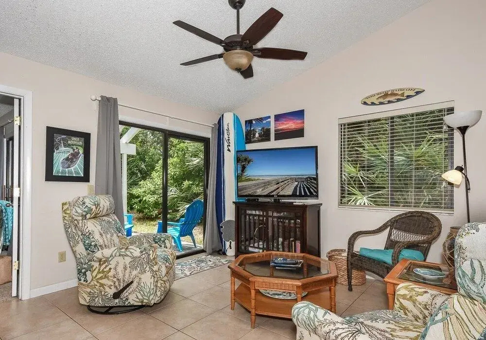 S4358 - Sea Woods Villa by RedAwning