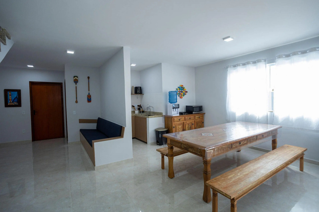 Casa com 6Qtos em Manguinhos a 300m do Mar | CC 18