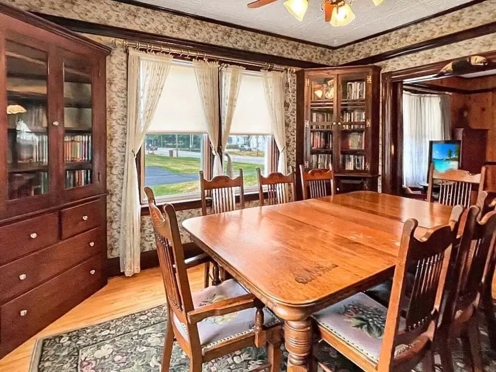 Kurtz Cottage - Y856