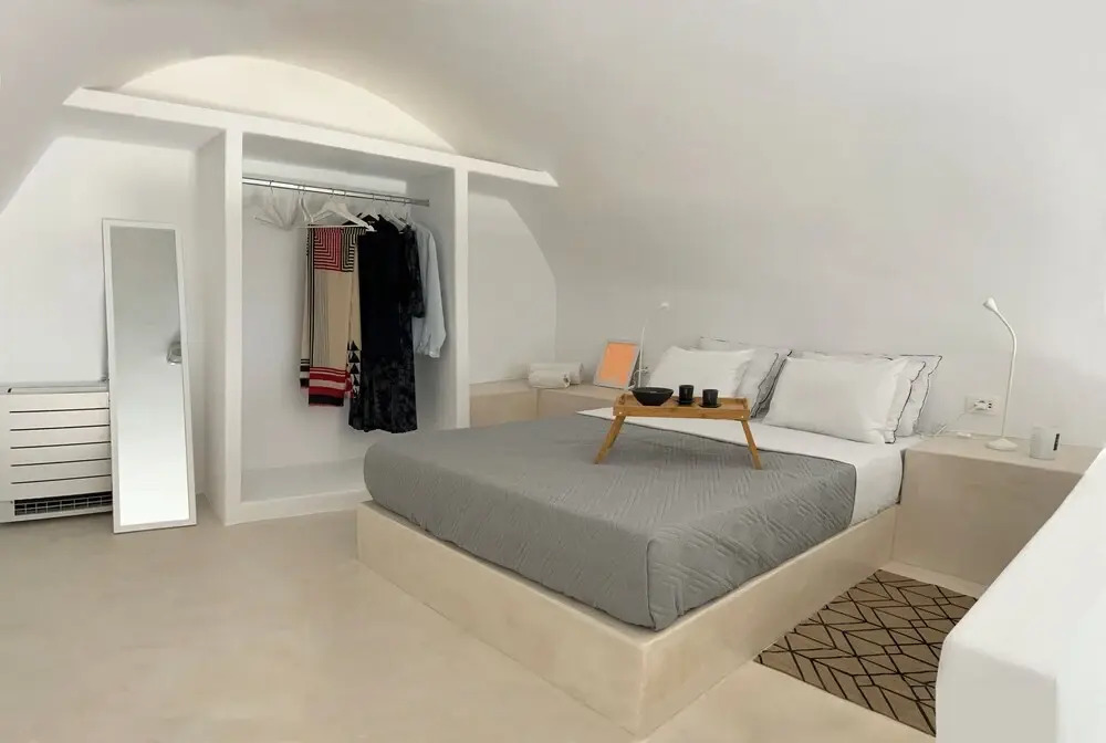 Neema Maison Finikia Santorini