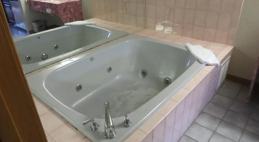 Riverside Motor Lodge - Pigeon Forge