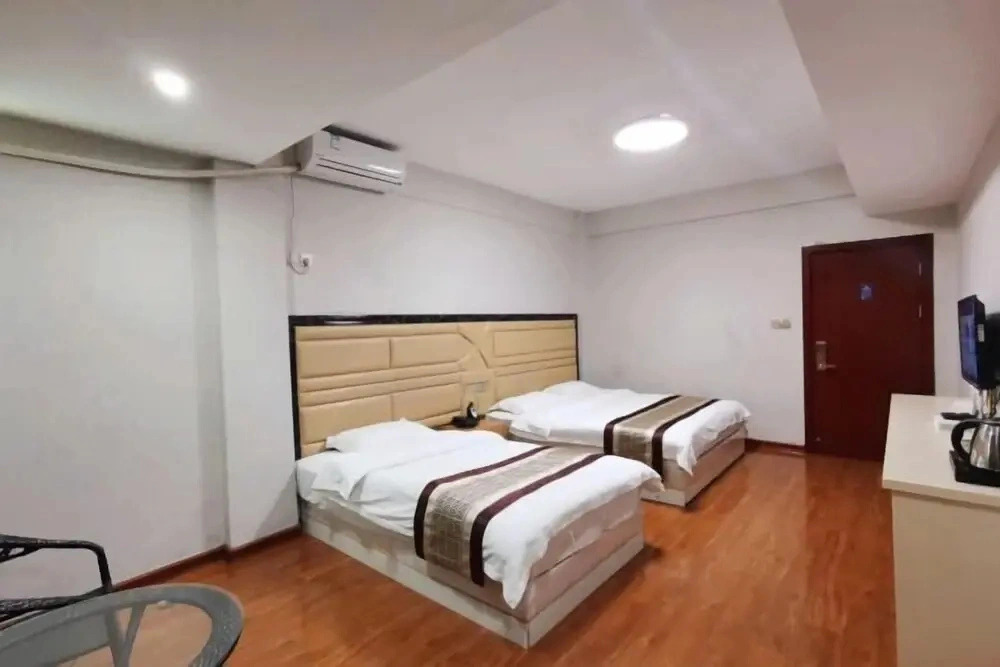 Longxin Hotel