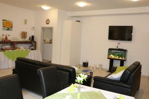Hotel Bonn Voyage