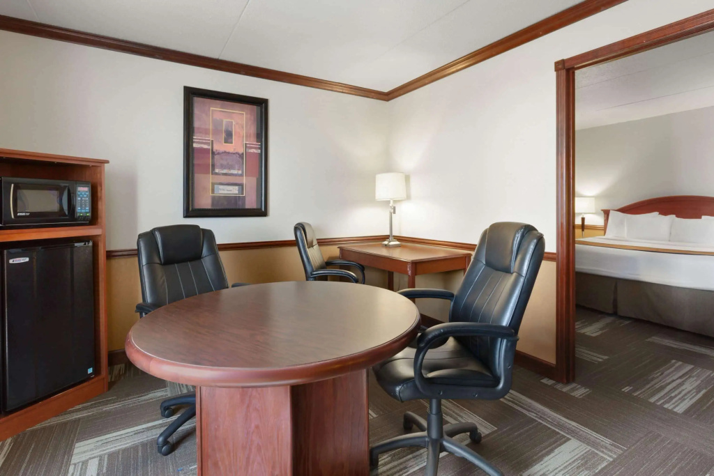 Baymont by Wyndham Mandan Bismarck Area