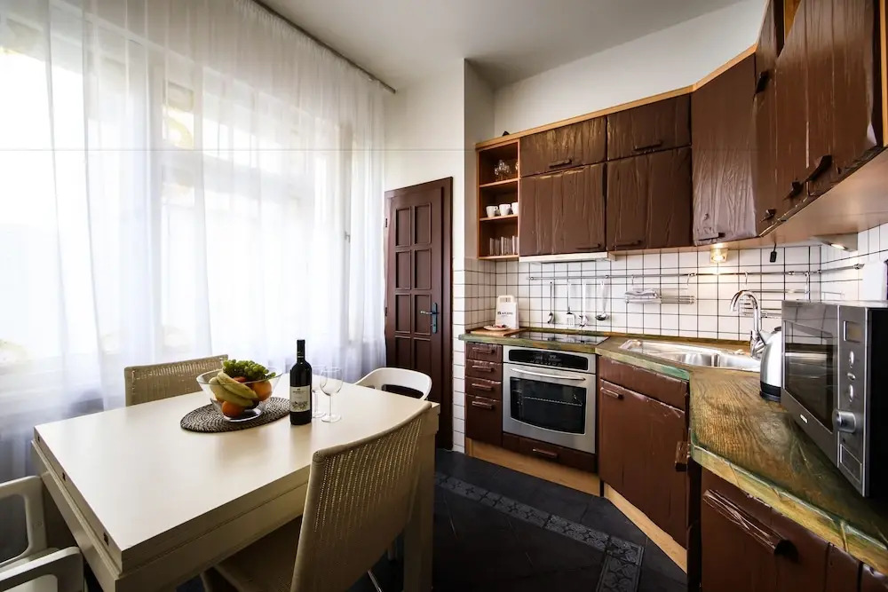 APLEND CITY Hviezdoslavovo námestie