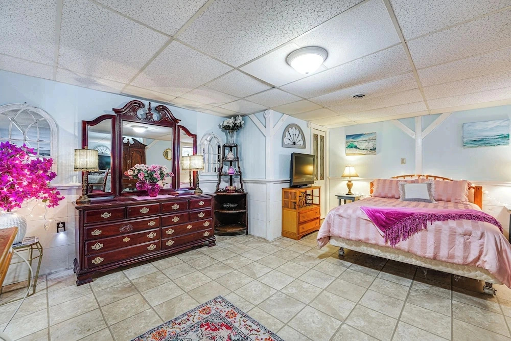 3 Mi to Bath Historic District! Stylish Studio