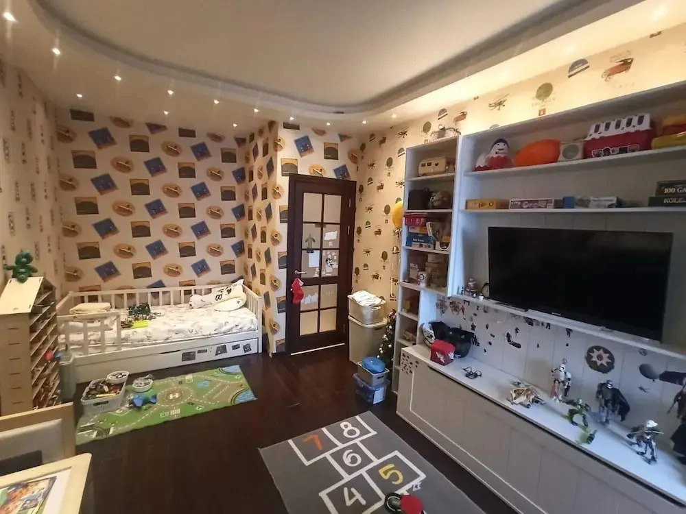 Apartment with beautiful city view
