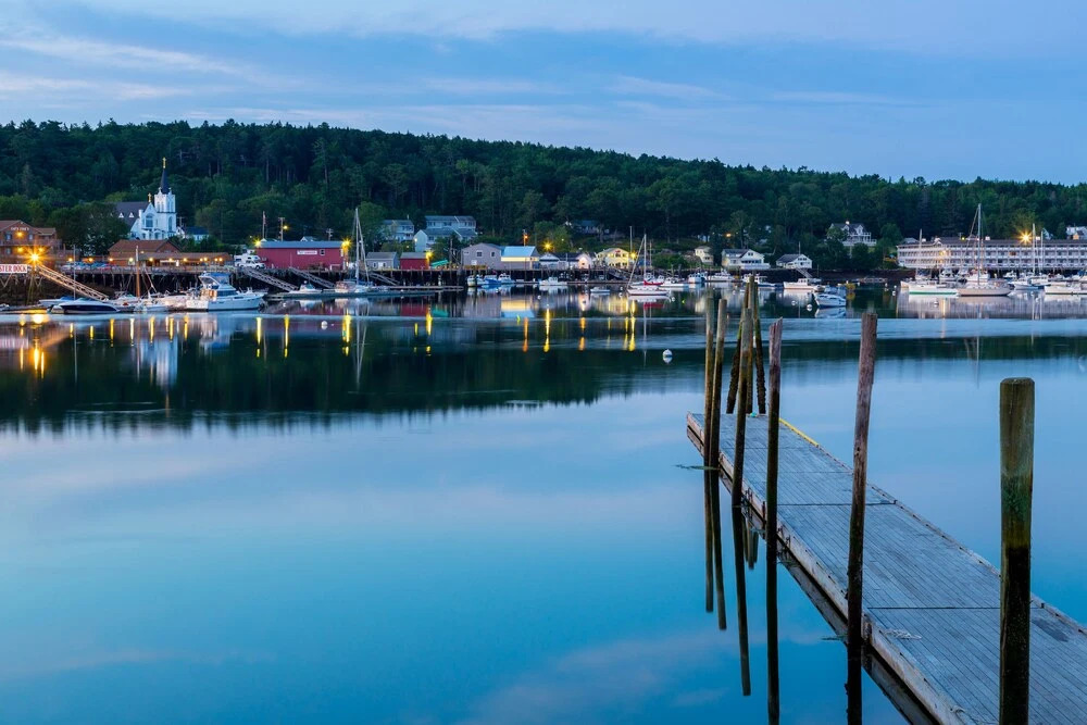 Downtown Boothbay Harbor Apartment by RedAwning
