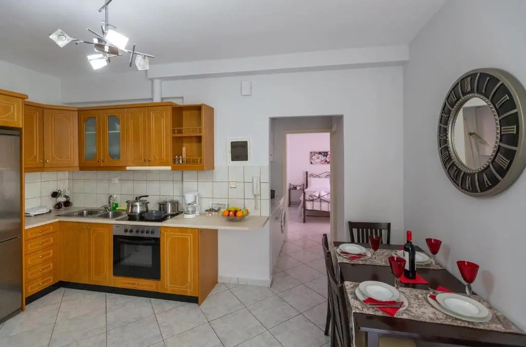 Liros House