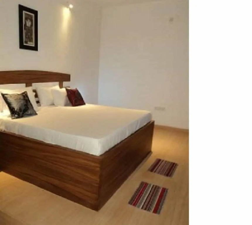 Maple Leaf Hotel