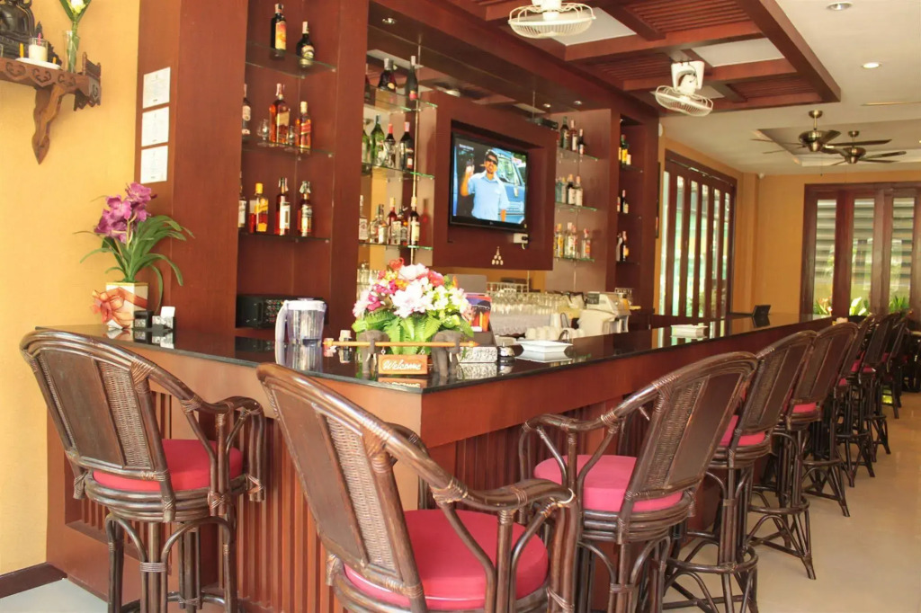 Hemingways Hotel