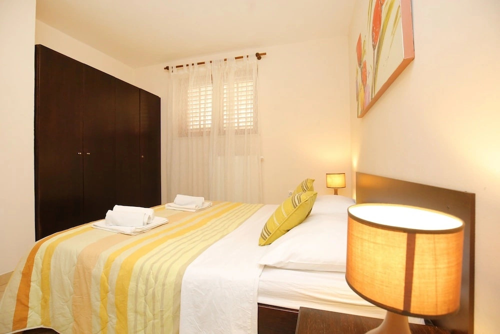 Apartments Anaki