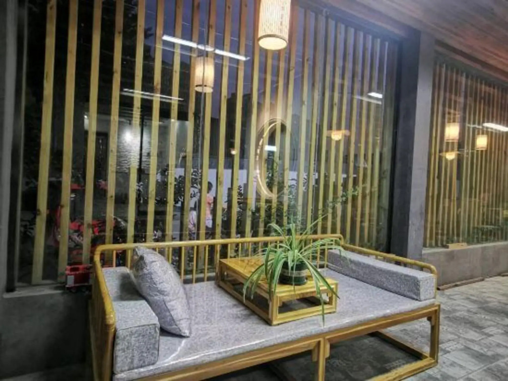 LeJu Courtyard house