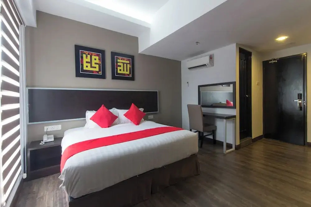 OYO 94761 Hotel Indah