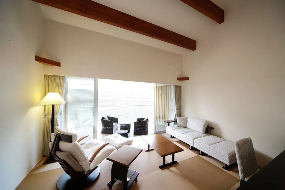 Four Seasons Yuzawa Quattro