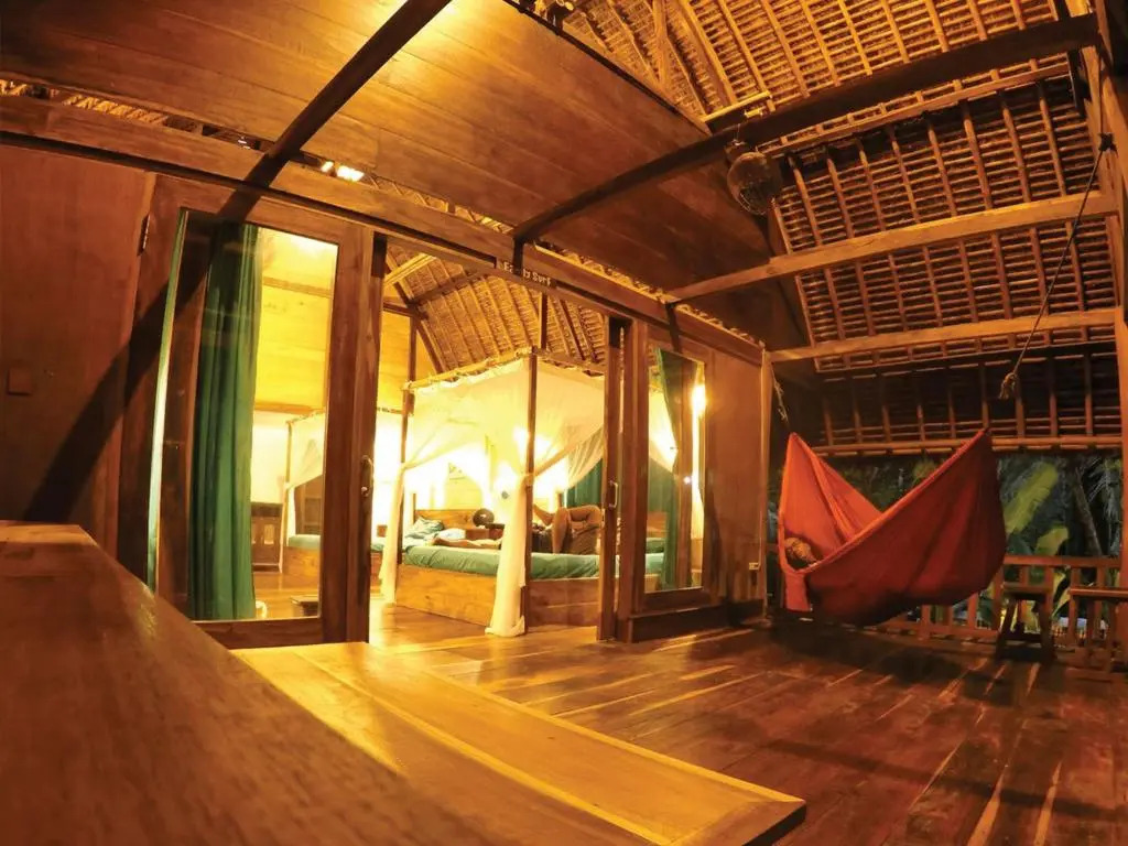 Villa Monyet Java