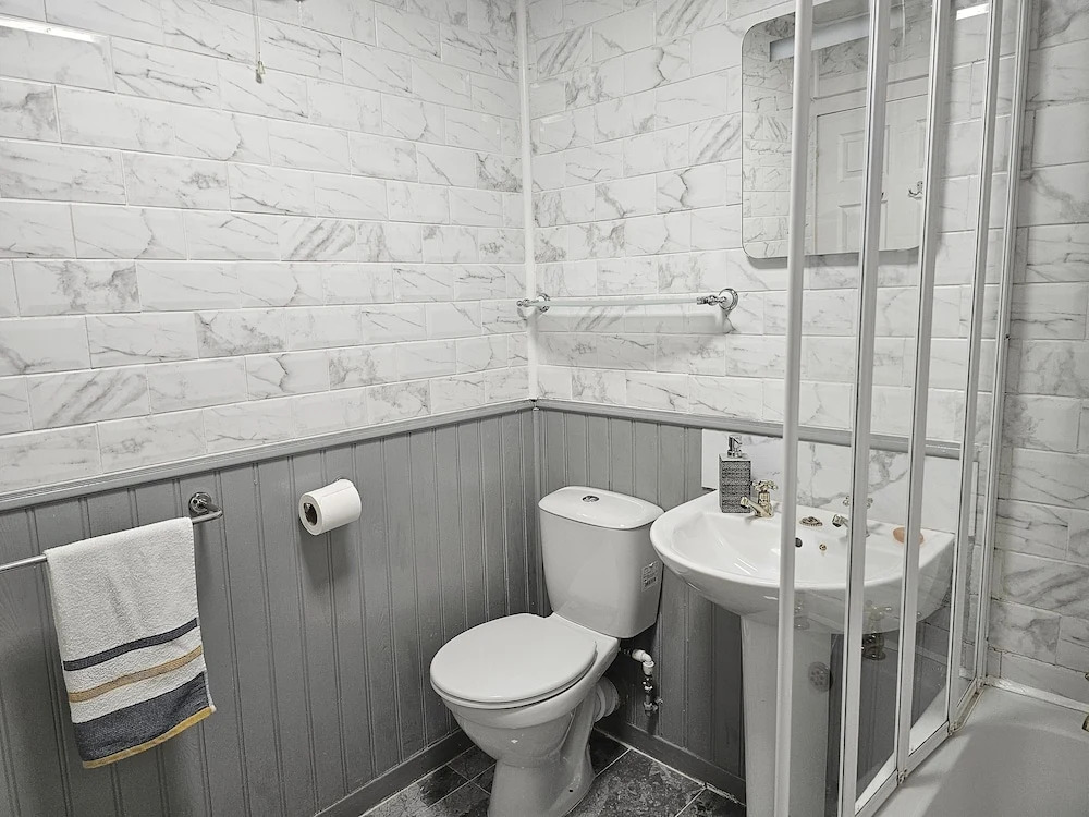 Snug - Colquhoun Square Apartment