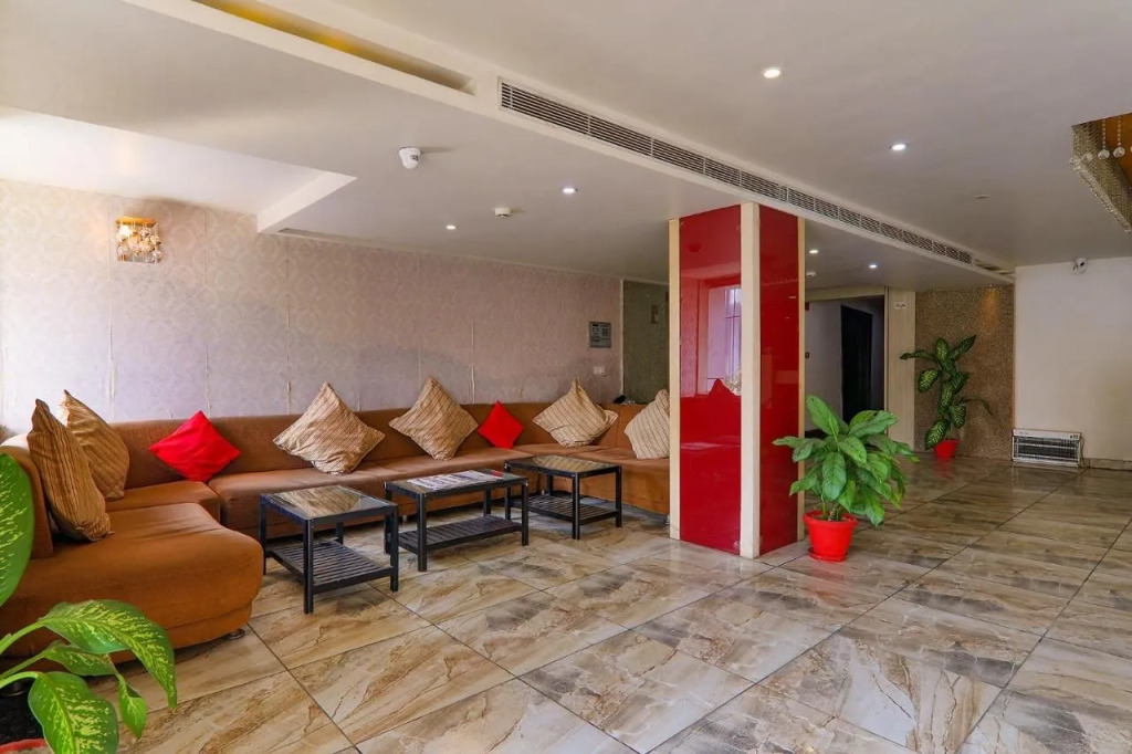 FabHotel Silver Grand By Shelter