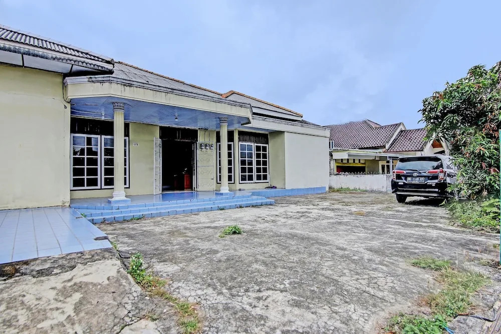 Hotel O Firza Homestay
