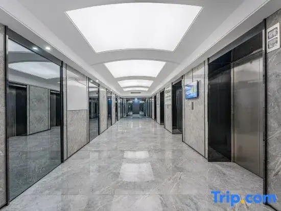Huanzhi Mercure (Guangzhou Tianhe Stadium TaiKoo Hui)