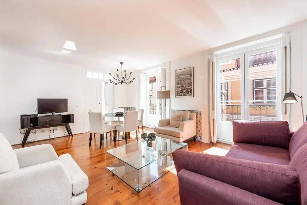 Modern 2Br Baixa Apt For Up To 5 Guests!
