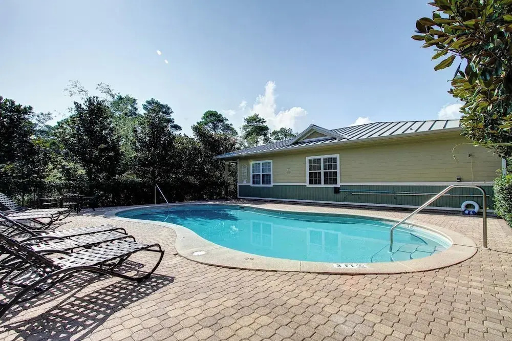 Four Cs Retreat - Lavish Home with Private Boardwalk Access to the Beach