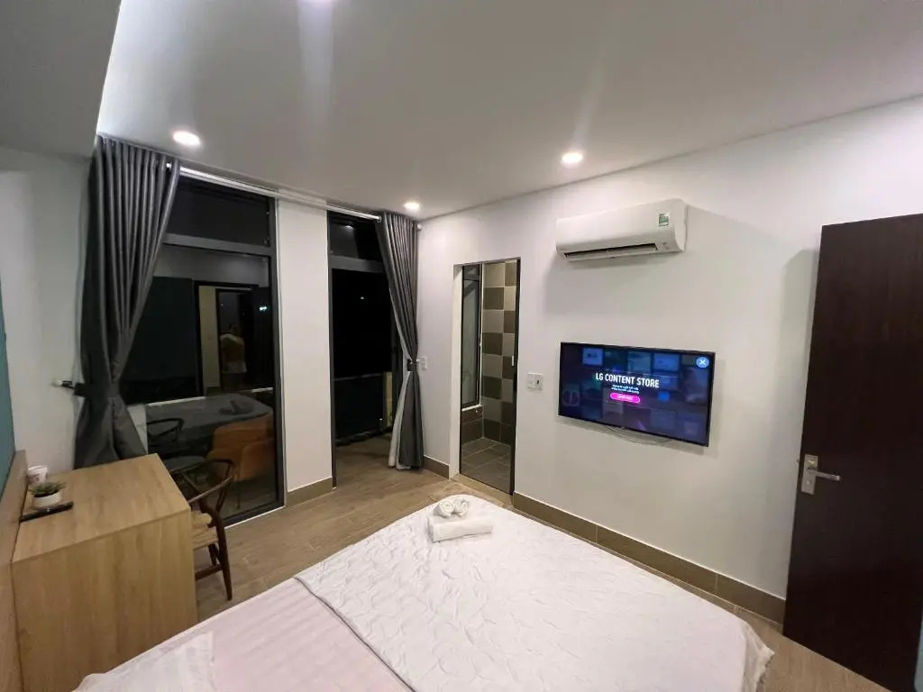 Thuong's House