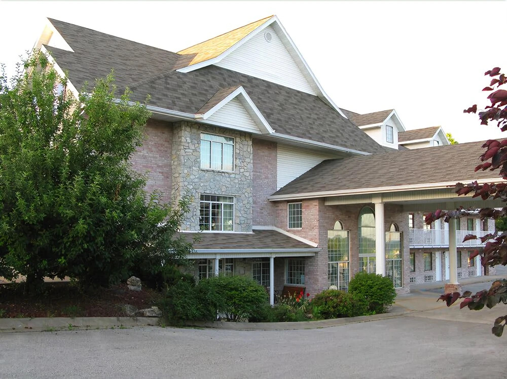 Branson Vacation Inn and Suites