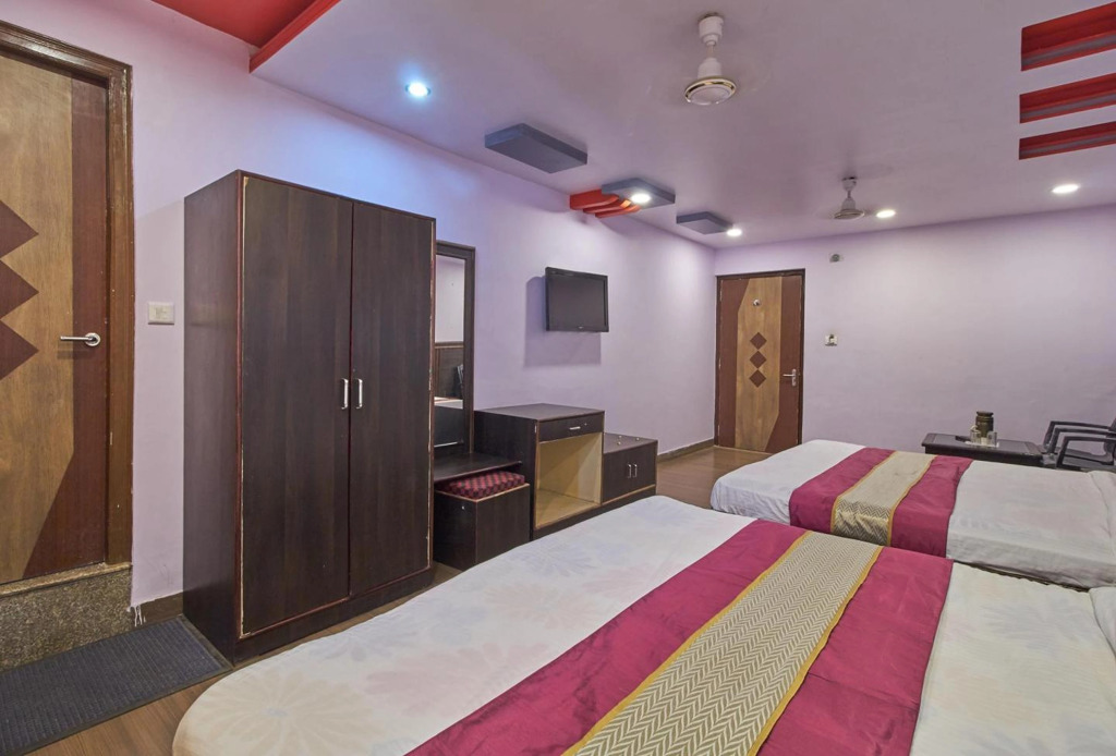 Hotel Deep Palace Near Bus Stand Udaipole