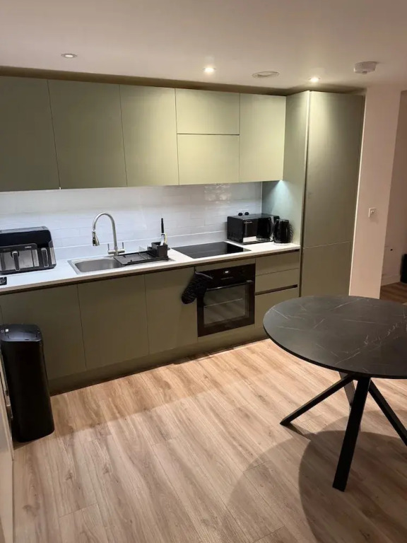 Cozy 1 bed Apartmrnt Luton Airport