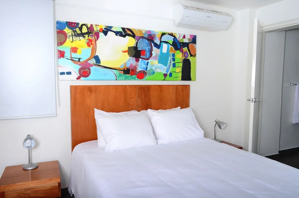 Onix Apartments