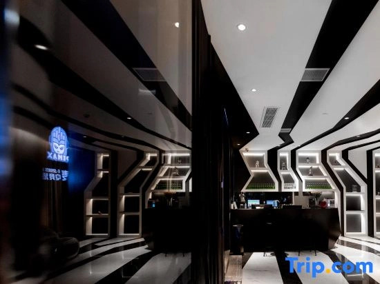 ReMAX Remai Electronics Competition Hotel (Ningbo South Business District Lomon Global City)