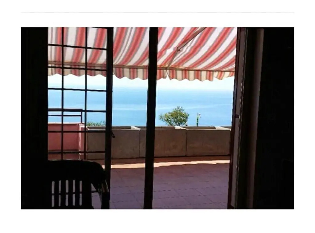 2 bedrooms appartement at Letojanni 300 m away from the beach with sea view and furnished balcony