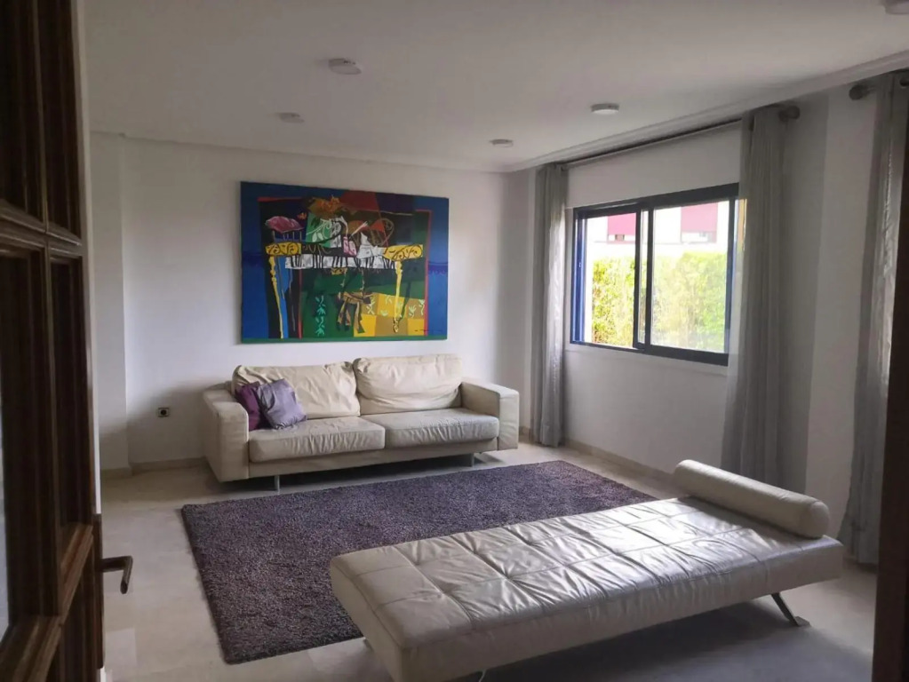 Duplex with sea views, garden and terrace