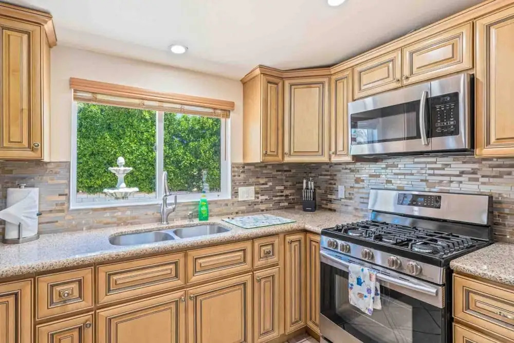 6BR Palm Springs Pool Home by ELVR -3097