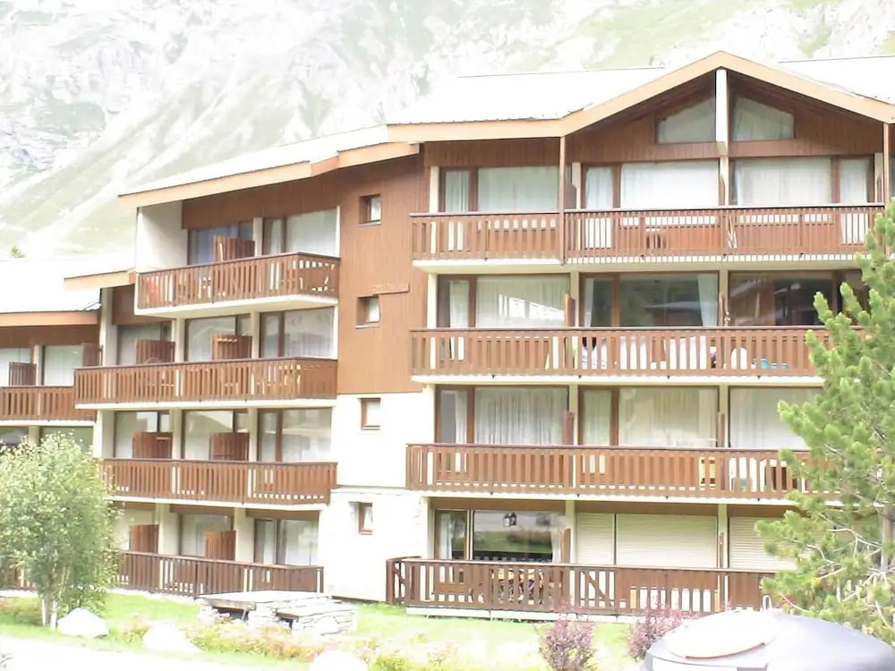 CH125 - Studio bien entretenu. Proximité centre de Val d'Isère.