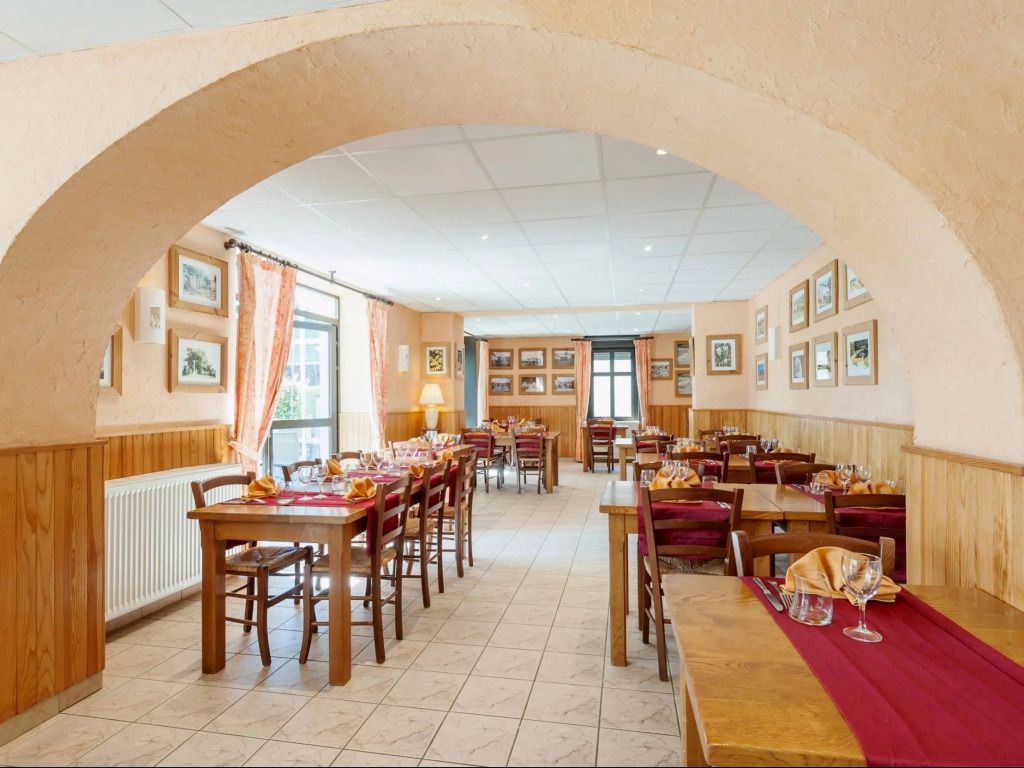 LOGIS LAUBERGE dARANC