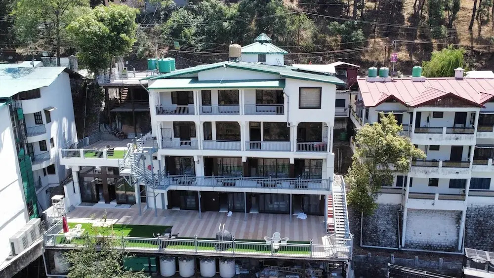 PR Woods - A Four Star Luxury Resort in Nainital