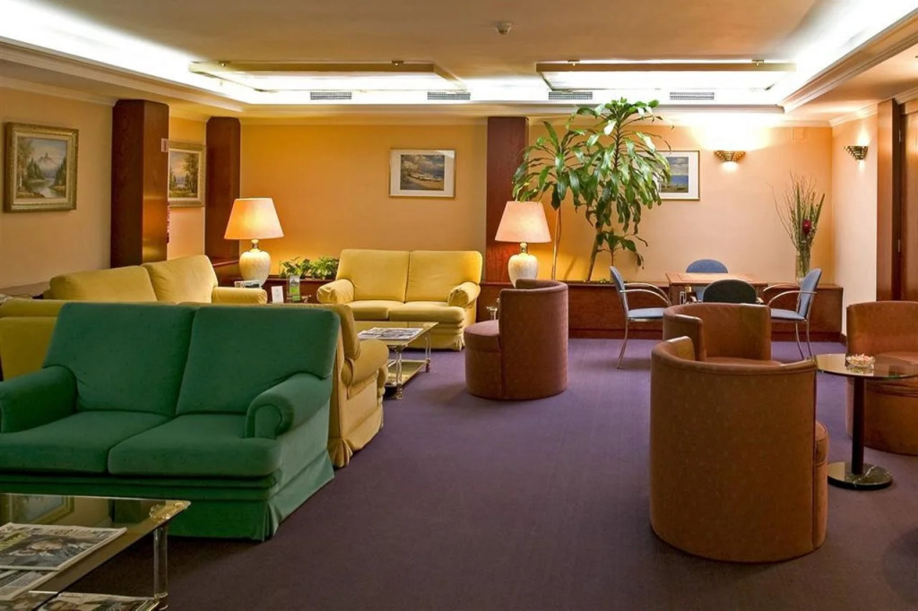 Acacia Suite
