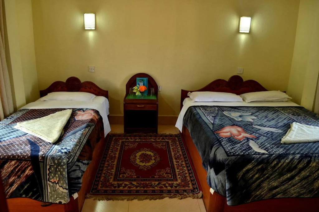 Travellers Jungle Camp-Sauraha
